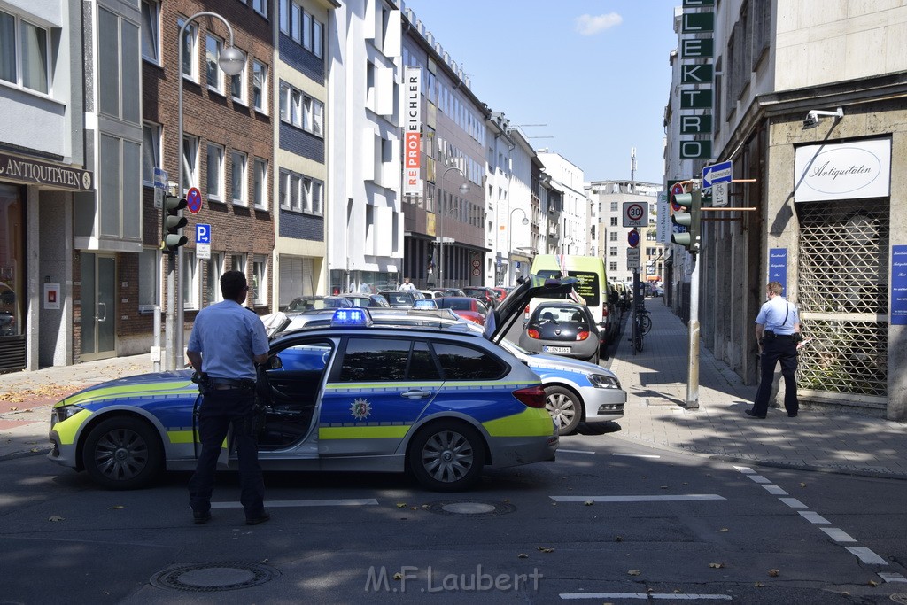 Einsatz BF Koeln Polizeilage SEK Koeln Mohrenstr P002.JPG - Miklos Laubert